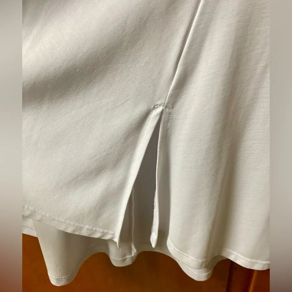 LuLaRoe “Perfect Tee” Top 
(Retired Style; no longer in production) - Picture 5 of 7
